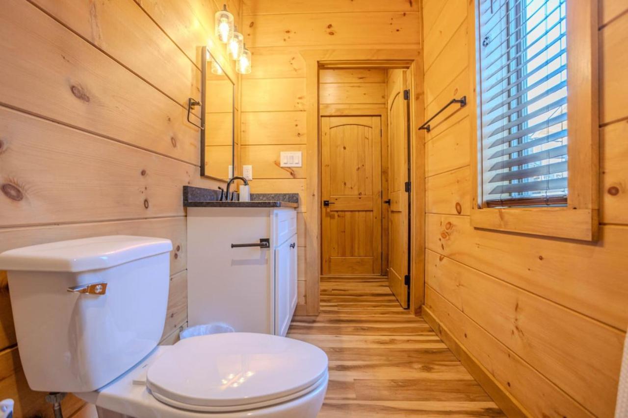 Вілла 2Br Cozy Cabin In Smoky Mountains With Hot Tub Піджен-Фордж Екстер'єр фото