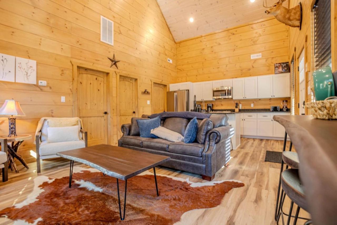 Вілла 2Br Cozy Cabin In Smoky Mountains With Hot Tub Піджен-Фордж Екстер'єр фото